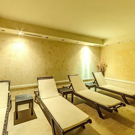 帕莫瑞费斯塔度假酒店