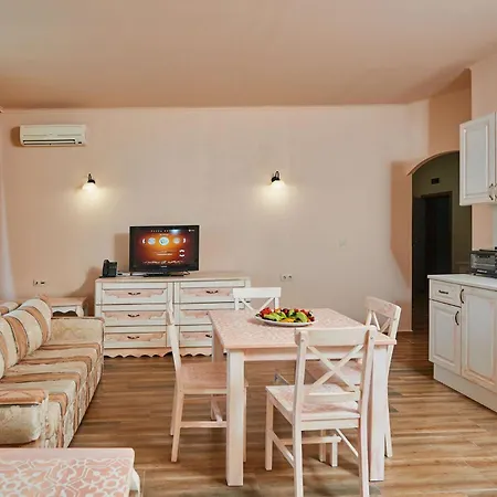 帕莫瑞费斯塔度假酒店