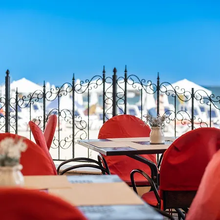 帕莫瑞费斯塔度假酒店 4*