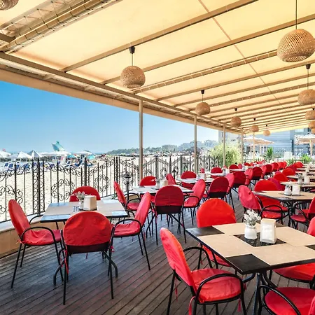 帕莫瑞费斯塔度假酒店