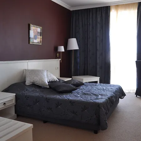 酒店 帕莫瑞费斯塔度假酒店 4*