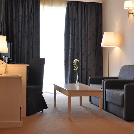 帕莫瑞费斯塔度假酒店