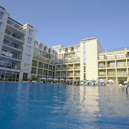 酒店 帕莫瑞费斯塔度假酒店 4*