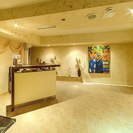 Festa מלון פומורי