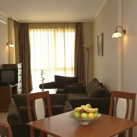 מלון Festa פומורי