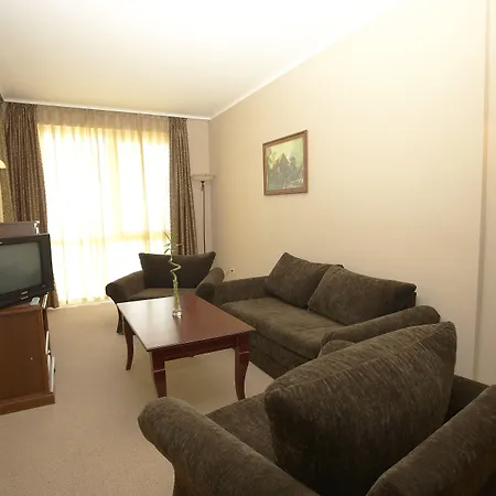 Festa מלון פומורי