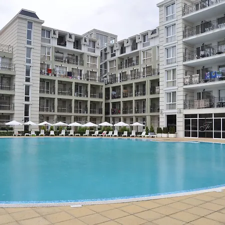 Festa Hotel 4*